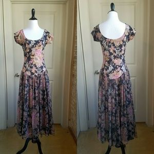 Vintage Floral Midi/Maxi Dress, M